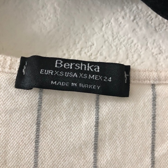BERSHKA V neck tie front striped white top - Picture 9 of 9